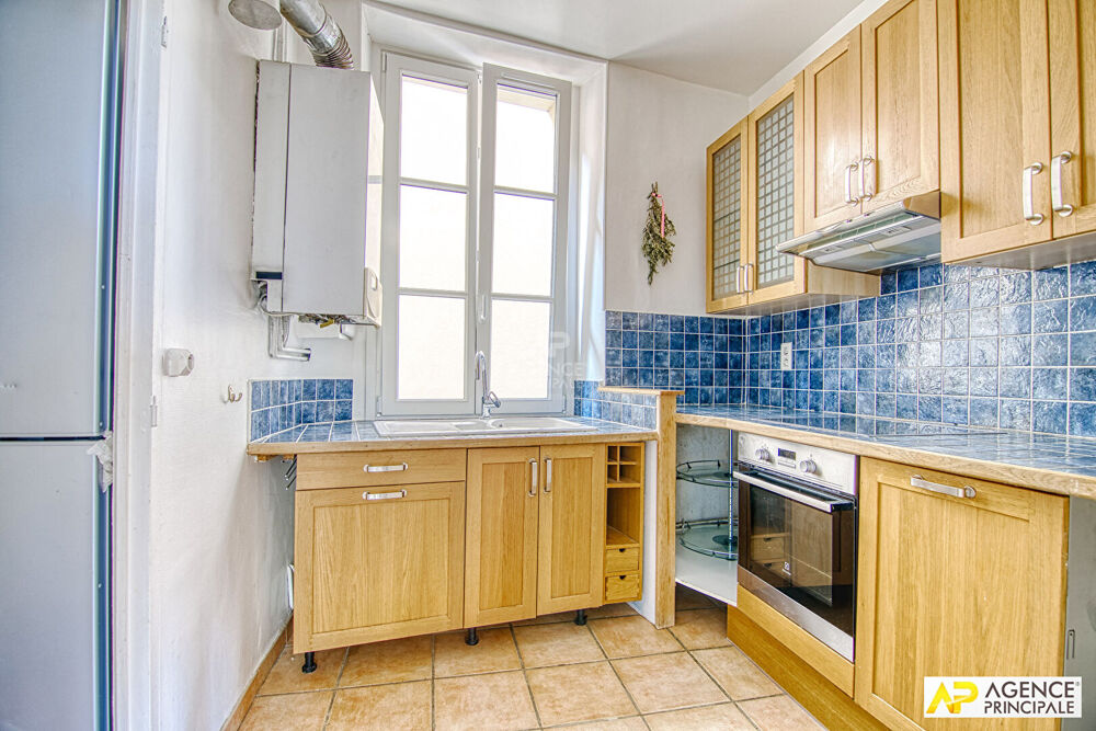 Vente Appartement Versailles Notre-Dame Appartement 3 pièces 66,42 m² situé au 1er étage avec cave Versailles