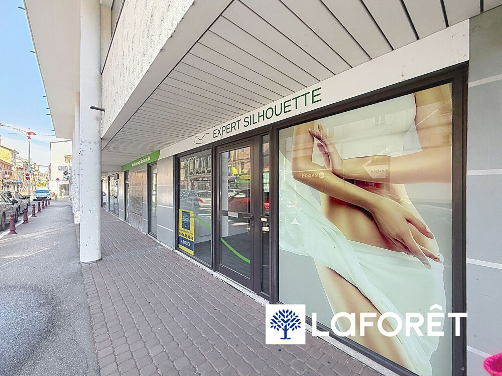   LOCAL COMMERCIAL Hyper centre de BOURGOIN JALLIEU - 71.22 m2 