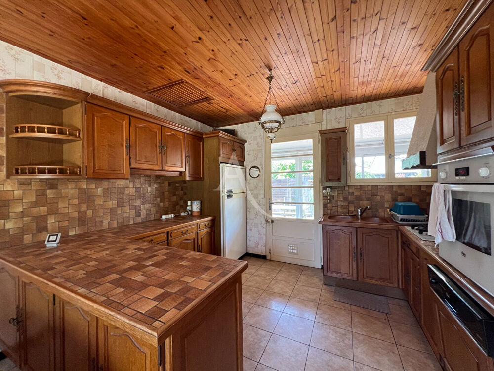 Vente Maison Maison Saint Hilaire La Foret 5 pièce(s) 114 m2 Saint hilaire la foret