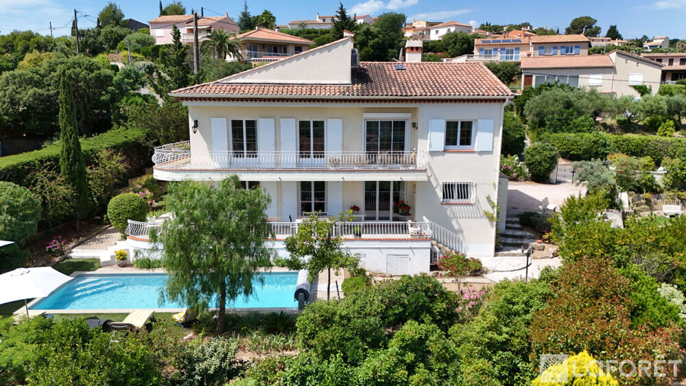 Maison Saint Aygulf 8 pièce(s) 180 m2
