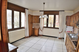  Maison  vendre 10 pices 209 m