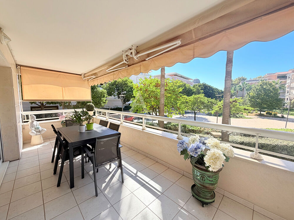 Cagnes Sur Mer Très beau 3/4 Pièces 80 m2 Belle terrasse Garage Cave