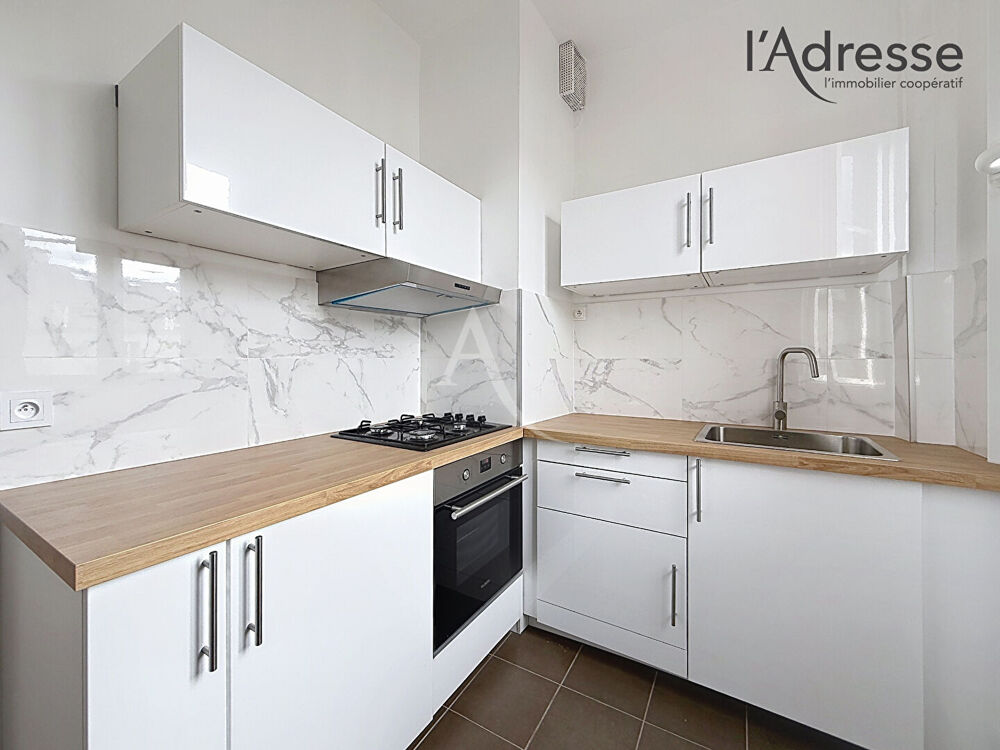 SURESNES CENTRE - APPARTEMENT DE CHARME ENTIÈREMENT RÉNOVÉ - 3 pièces 64m²