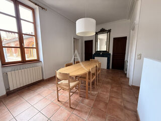  Appartement à louer 4 pièces 113 m²