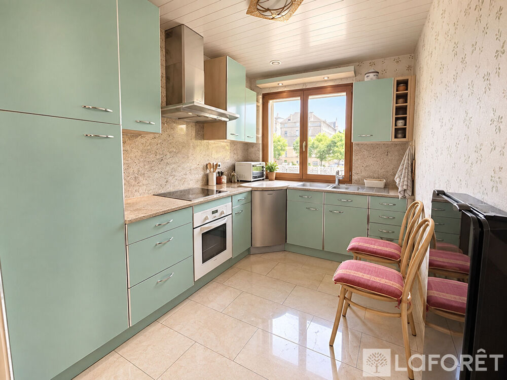 Maison Neussargues Moissac 5 pièce(s) 92m²
