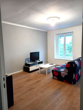  Appartement à louer 4 pièces 82 m²