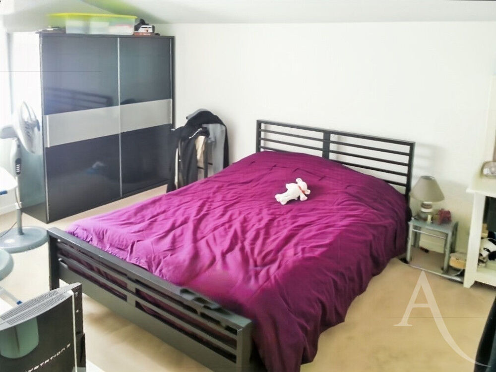 Location Appartement F3 en duplex avec box et parking dans résidence calme et sécurisée Ballainvilliers