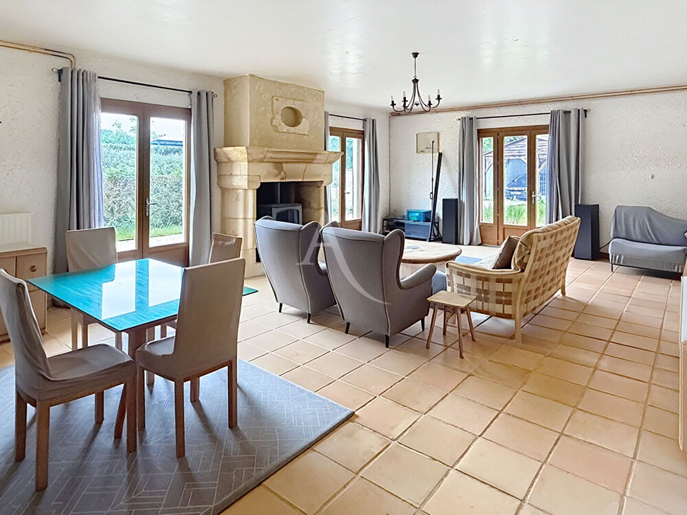 Belle maison de 250m² avec piscine dans environnement privilégié