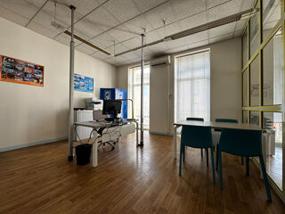  Immeuble � vendre 4 pi�ces 240 m�