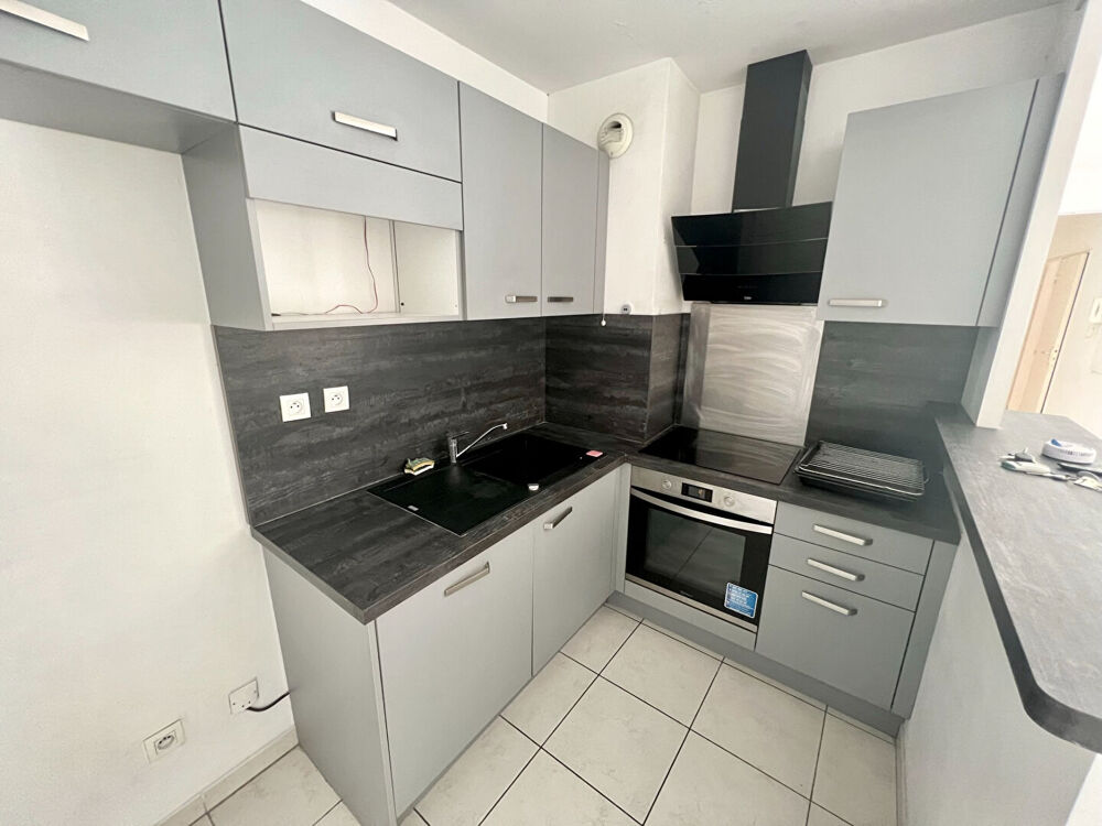 Location Appartement APPARTEMENT MARSEILLE 10 - 3 pièce(s) - 52.79 m2 Marseille 10