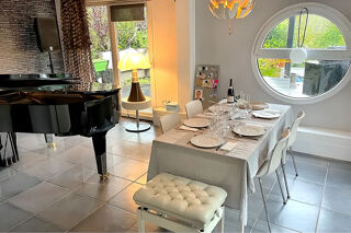  Maison  vendre 6 pices 210 m