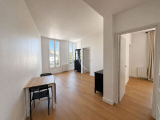  Appartement à louer 3 pièces 55 m²