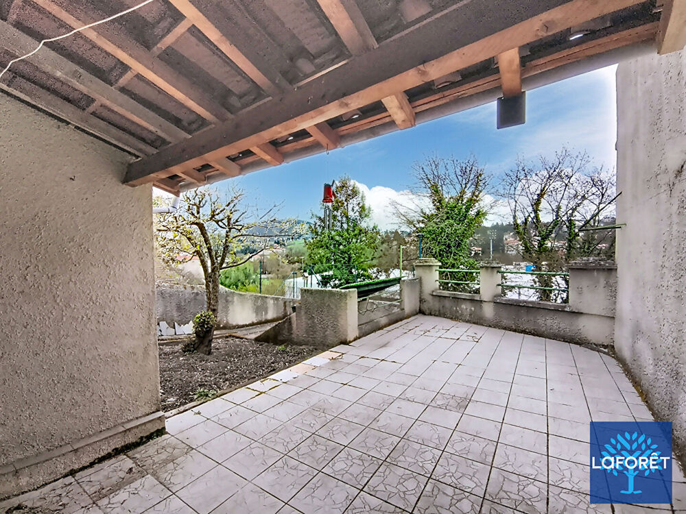 Maison de ville, sous -sols, jardin et un garage