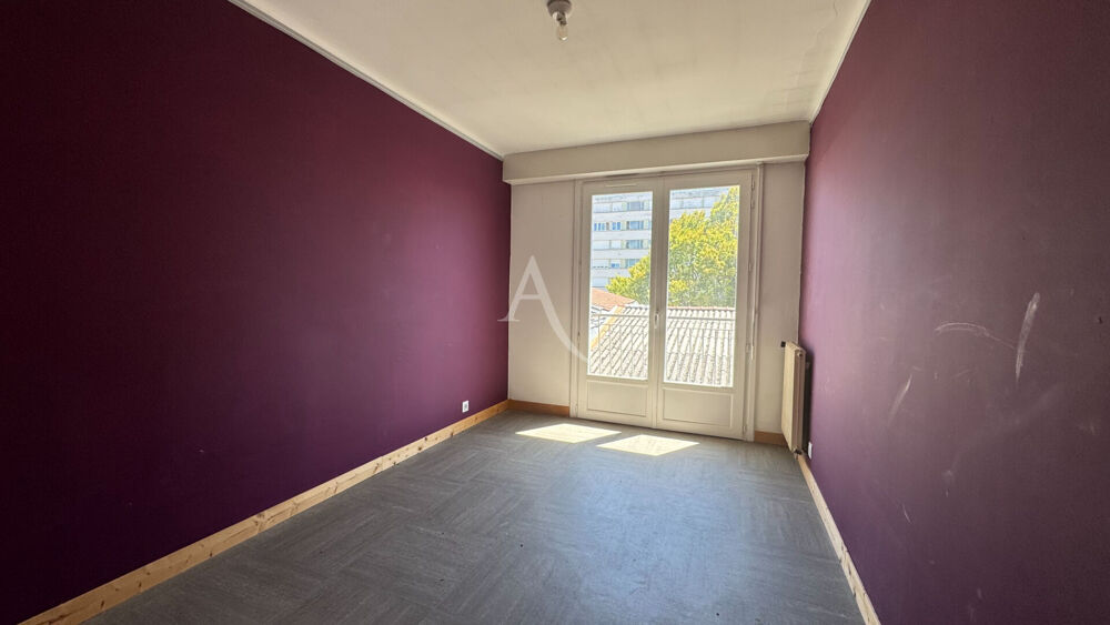 LA ROCHE SUR YON APARTEMENT A VENDRE 4 pièce(s) 87.39 m²