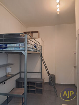 Appartement à louer 1 pièce 11 m²