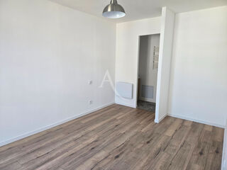  Appartement à louer 2 pièces 39 m²