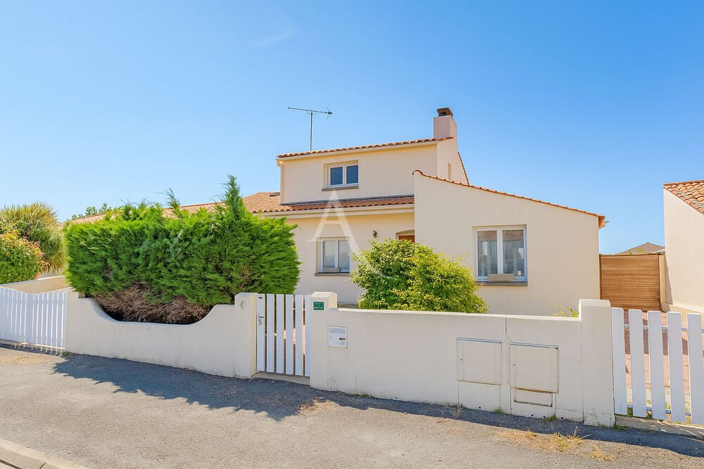 Maison 6 pièces 140 m² · à Le Fenouiller · 140 m² · 371 000 €