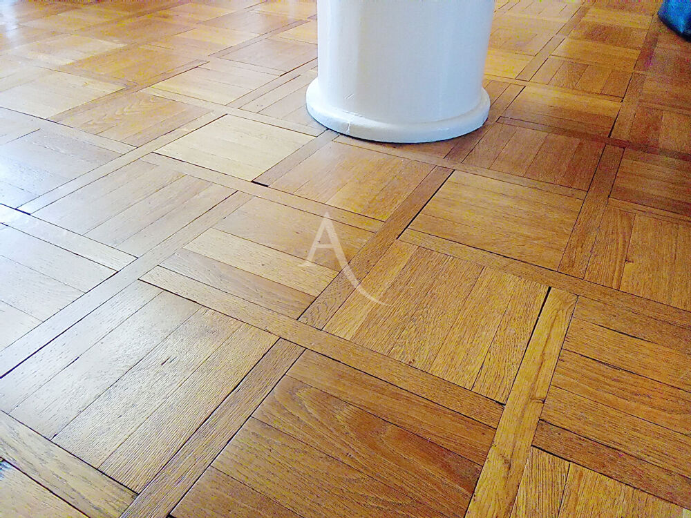Appartement résidence soignée - cadre verdoyant.