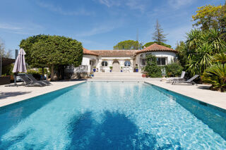  Maison à vendre 8 pièces 266 m²