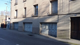  Parking / Garage à louer 15 m²