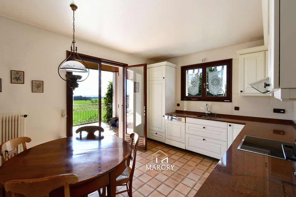 � vendre  Maison Grilly (01220)