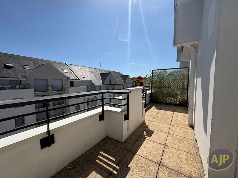 Location Appartement Place René Bouhier - T4 duplex 92.83m² Nantes