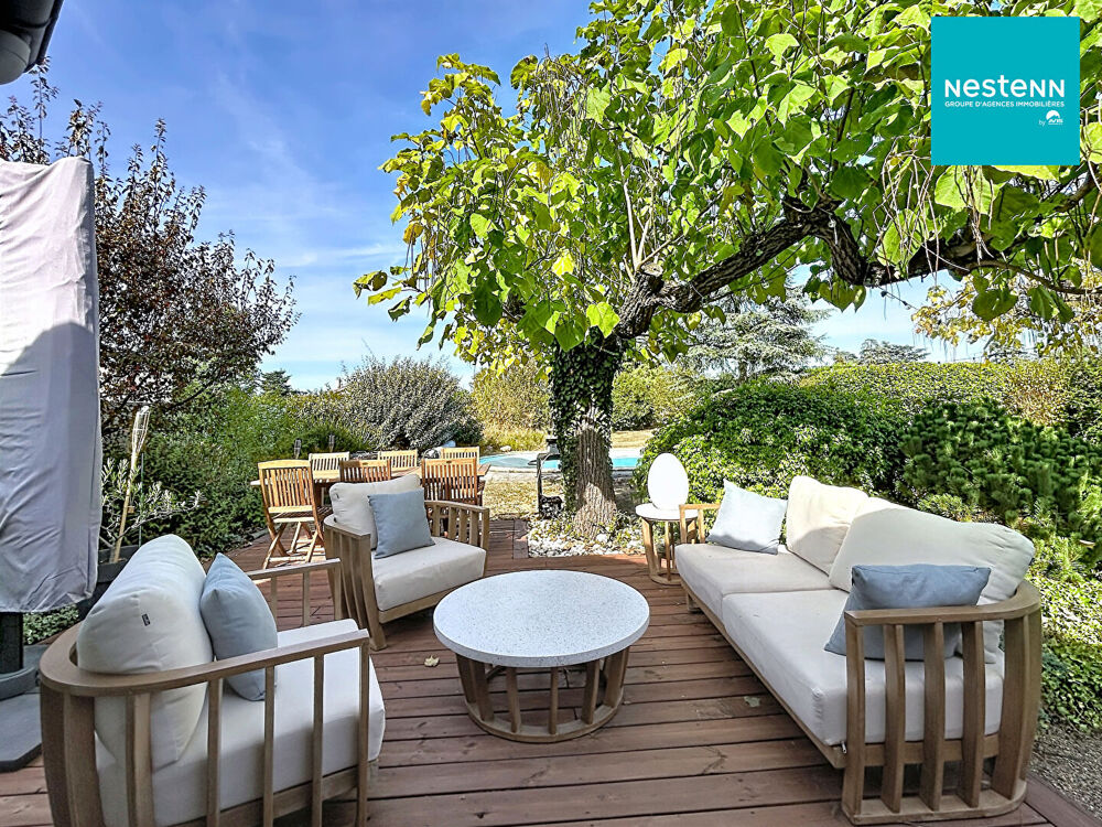 Vente Maison Propriété familiale à Bonson - 4 chambres - parcelle de 2335m² avec piscine - garage double Bonson