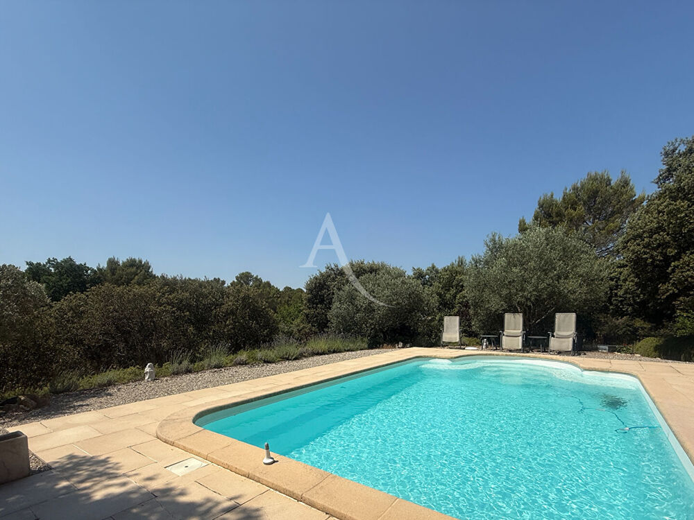 VILLA T4 LUMINEUSE AU CALME AVEC JARDIN DE 1300M2 PISCINE ET ATELIER