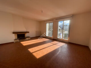 Appartement à louer 4 pièces 69 m²