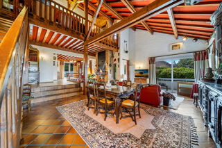  Maison � vendre 10 pi�ces 232 m�