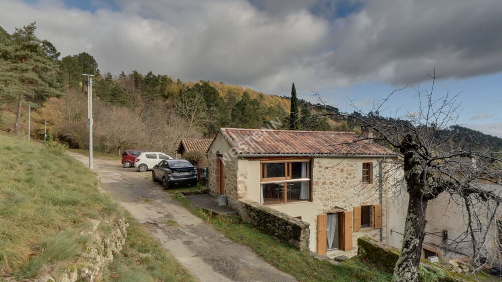 ARDECHE, Vallée de l'Eyrieux : Maison 2 pièces 50 m2 dans un hameau en pleine nature.