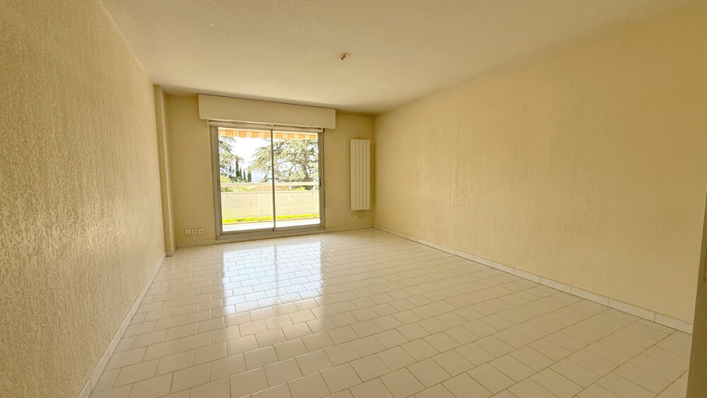 Location Appartement Aix en Provence, 3 pièces avec terrasse plein Sud et vue dégagée Aix en provence