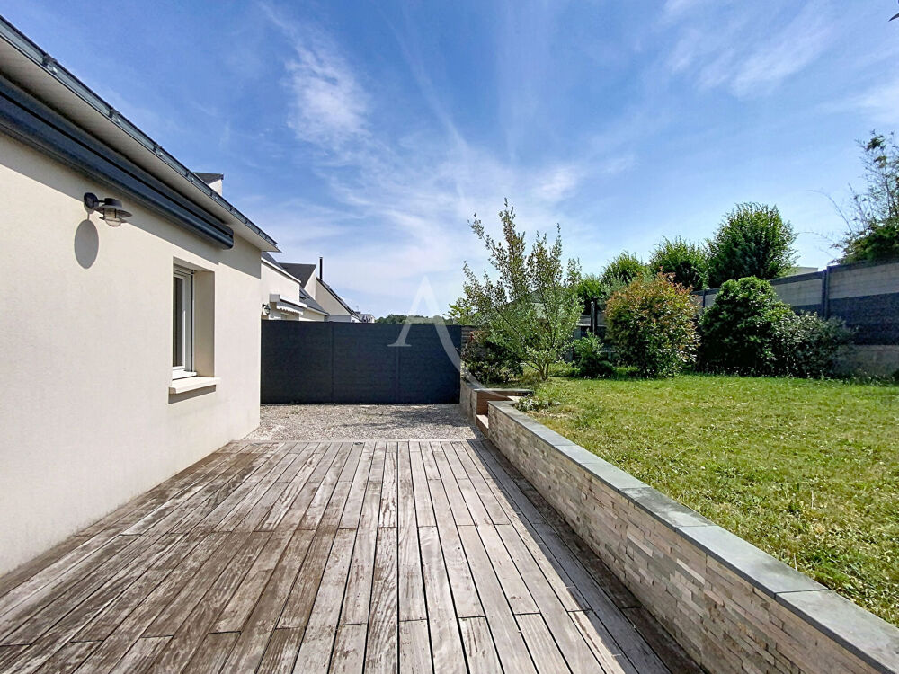 Maison Montreuil Juigne 4 pièce(s) 106 m2