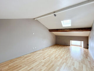  Appartement à louer 2 pièces 54 m²