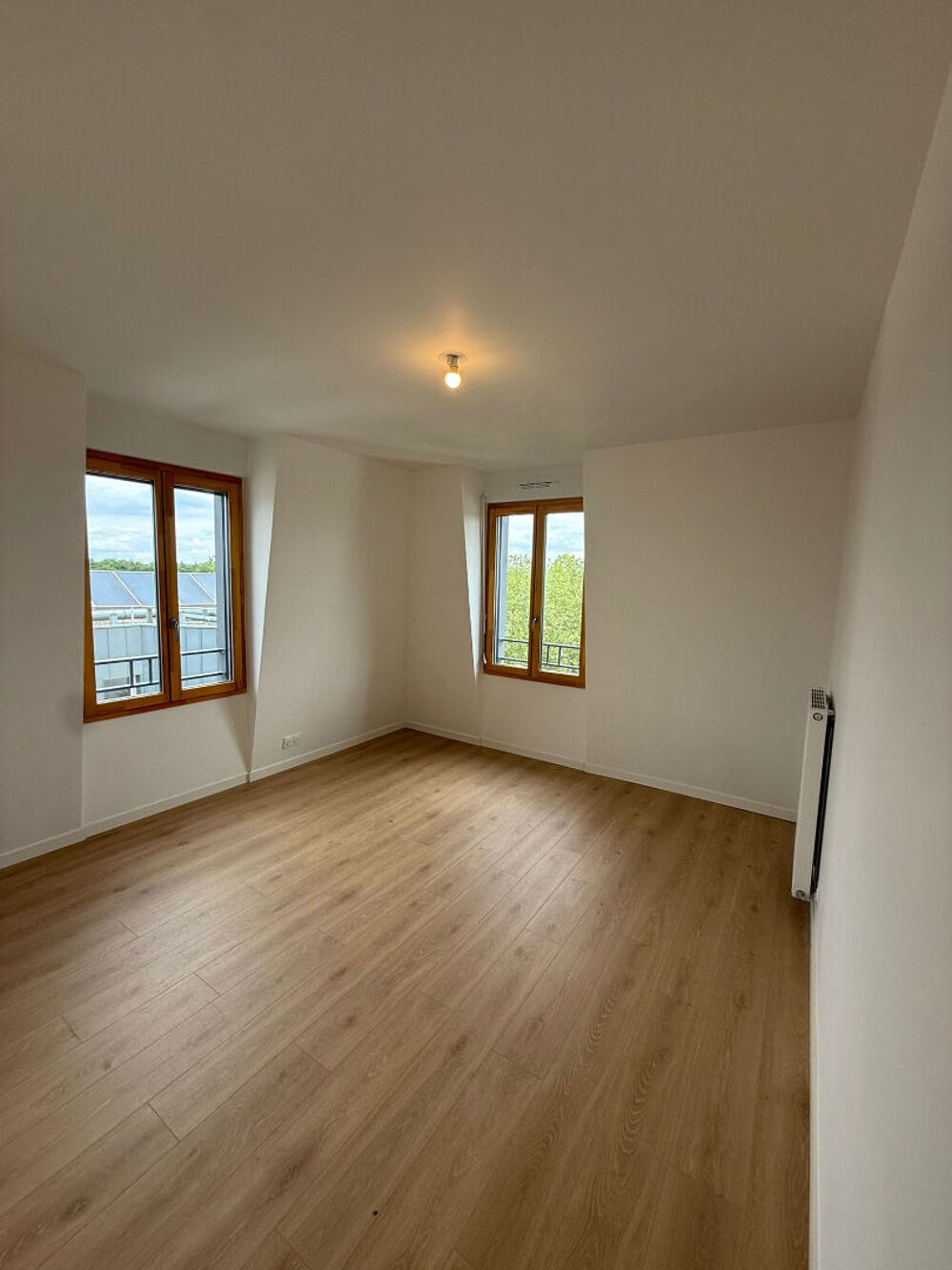 Vente Appartement A VISITER ! BEAU 3 PIÈCES - DERNIER ÉTAGE - PARKING Clamart