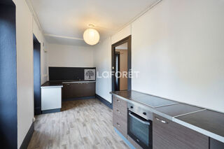  Appartement à louer 3 pièces 75 m²