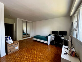  Appartement à louer 1 pièce 35 m²