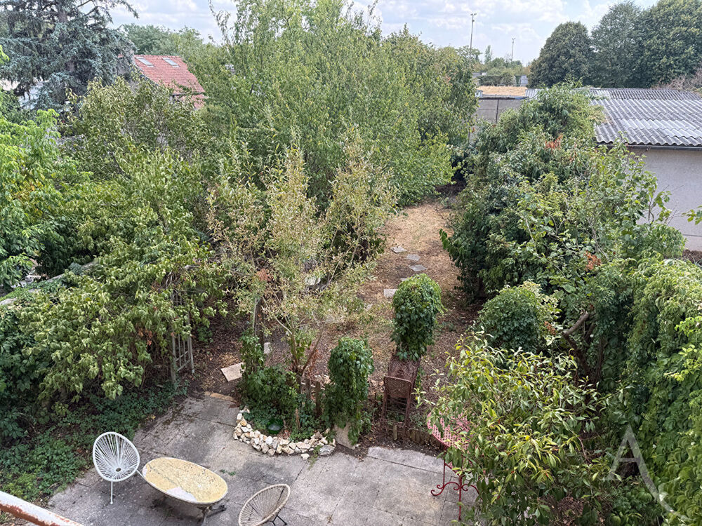 Vente Maison Maison Chateauroux 9 pièce(s) 173 m2 Chateauroux