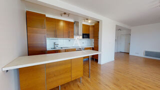  Appartement à louer 3 pièces 75 m²