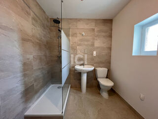 Appartement à louer 3 pièces 63 m²