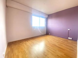  Appartement à louer 6 pièces 141 m²