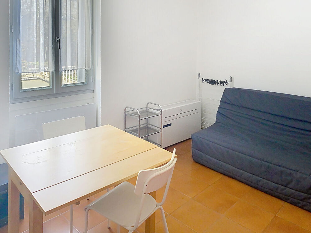 T2 AVIGNON INTRA MUROS (IM) - 42M² - 1ER ETAGE