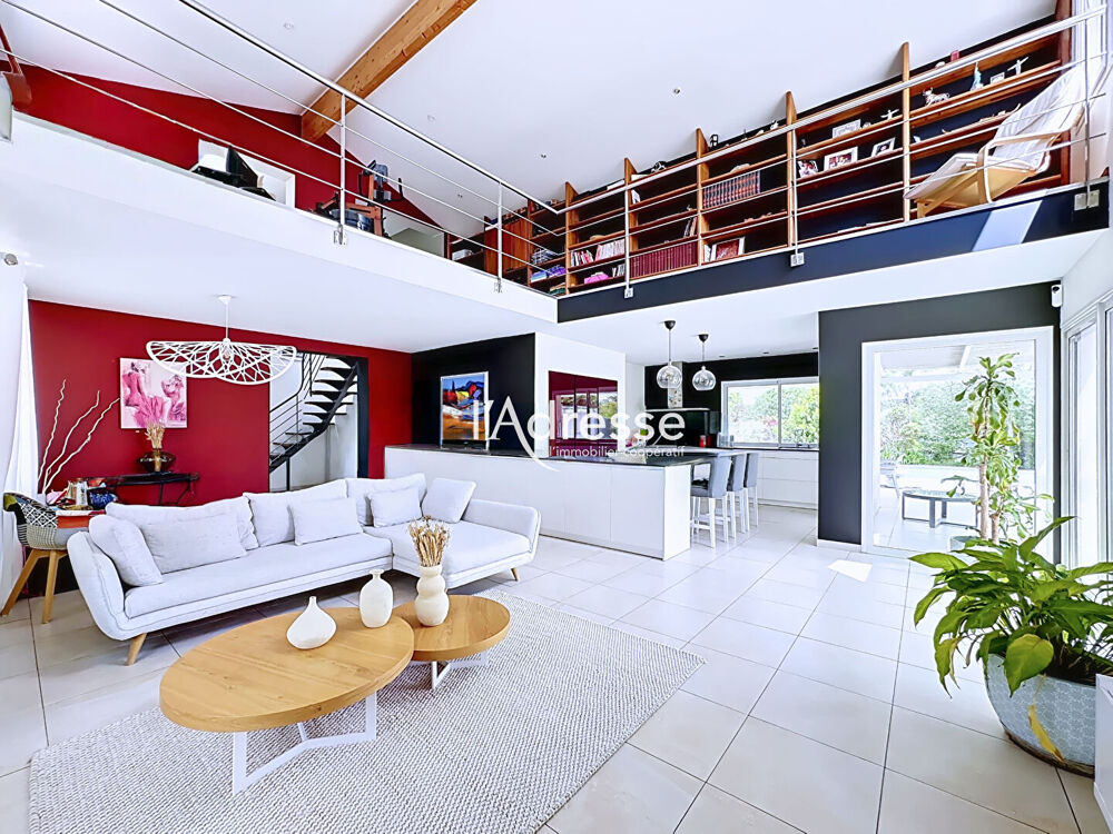 l'Adresse Immobilier - Plaisance du Touch - Maison d'architecte T5 de 170 m² avec piscine et Garage