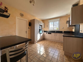  Maison � vendre 5 pi�ces 145 m�