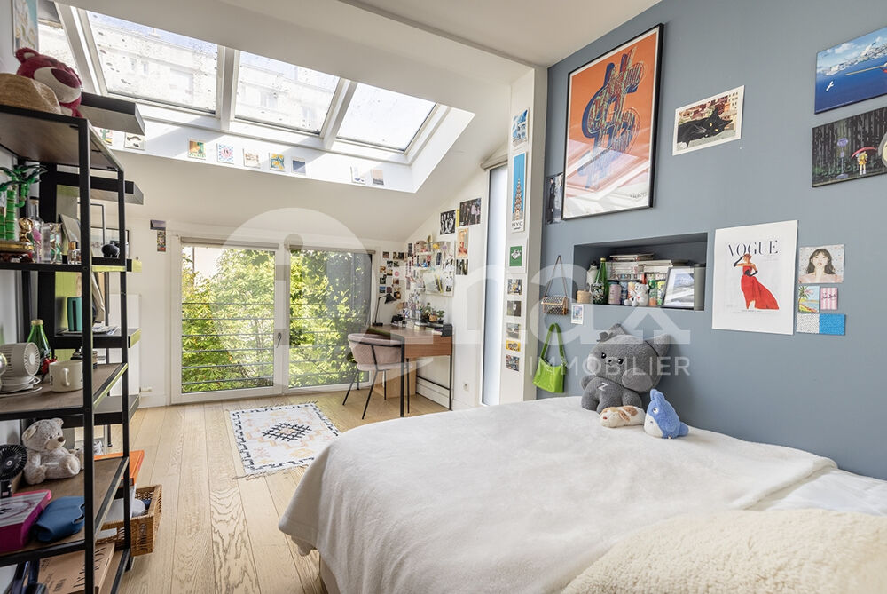 Vente Maison COURBEVOIE GARE - MAISON 6 PIECES 150 m² + JARDIN - 1 190 000  FAI Courbevoie