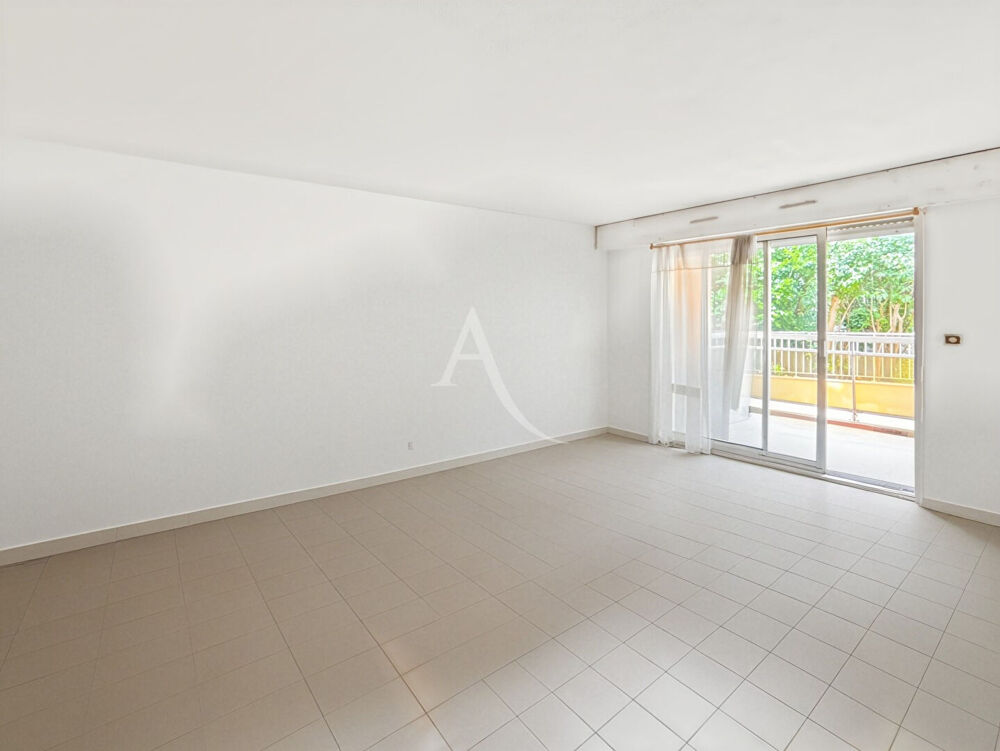 LE CANNET Appartement 2 pièces 45m² avec terrasse, garage, cave et piscine