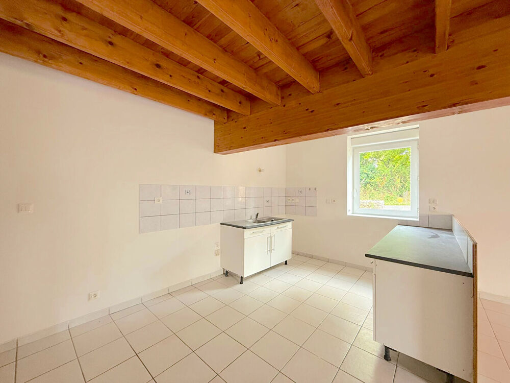 Location Maison A LOUER MAISON AVEC JARDIN À 800 METRES DU BOURG DE BERSON Berson