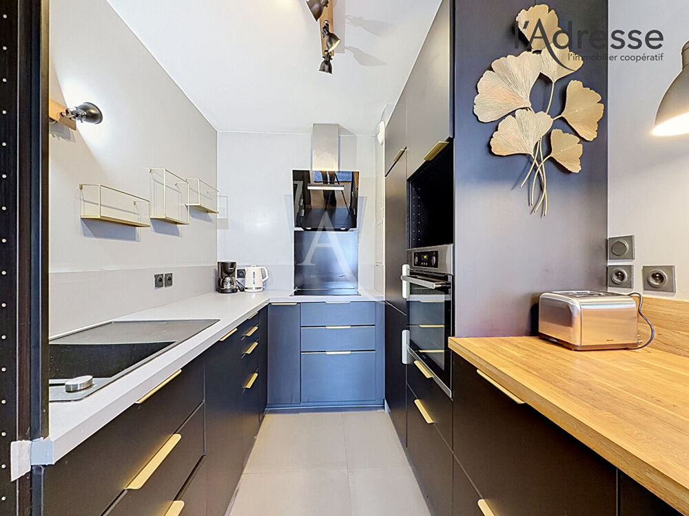 Location Appartement PUTEAUX/ Cours Voltaire - Appartement 2 pièces 62m² - 1 Terrasse - 1 Cave et 1 Parking Puteaux