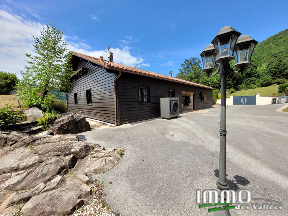 Chalet 7 chambres et dépendance - 280 m²
