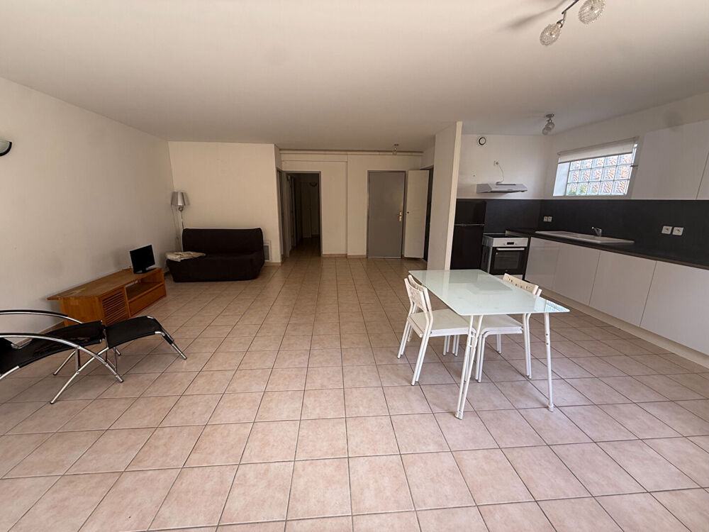 Location Appartement Vous cherchez � louer un grand appartement T3 � Orange Orange